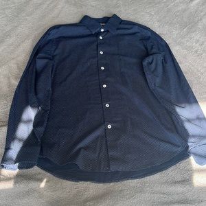 Express long sleeve shirt, in mint condition.